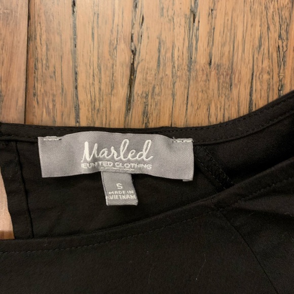 Long sleeve black blouse - Picture 2 of 4